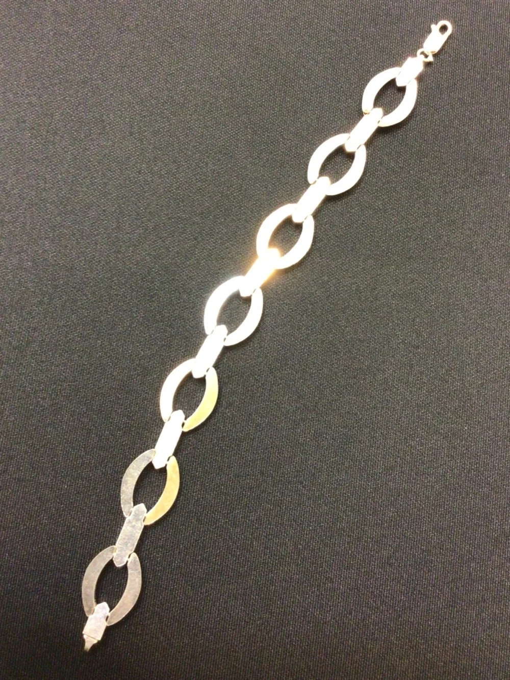 Stylish Sterling Silver Oval Link Bracelet 925 Italy